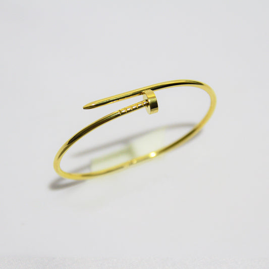 bracelet clou