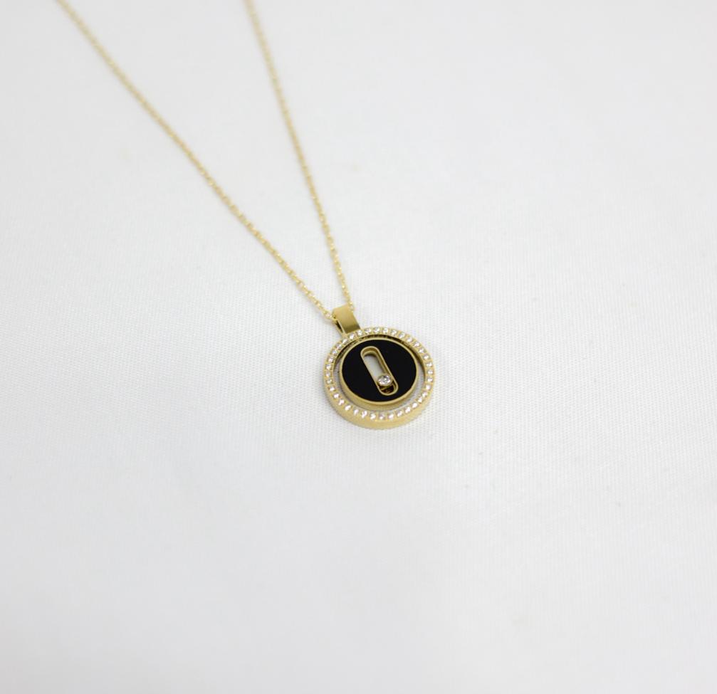Collier black stone